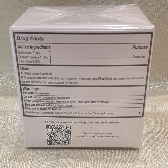 DIOR Dreamskin Fresh & Perfect Refillable Face Cushion SPF 50- (020 Light Beige) - Picture 4 of 4